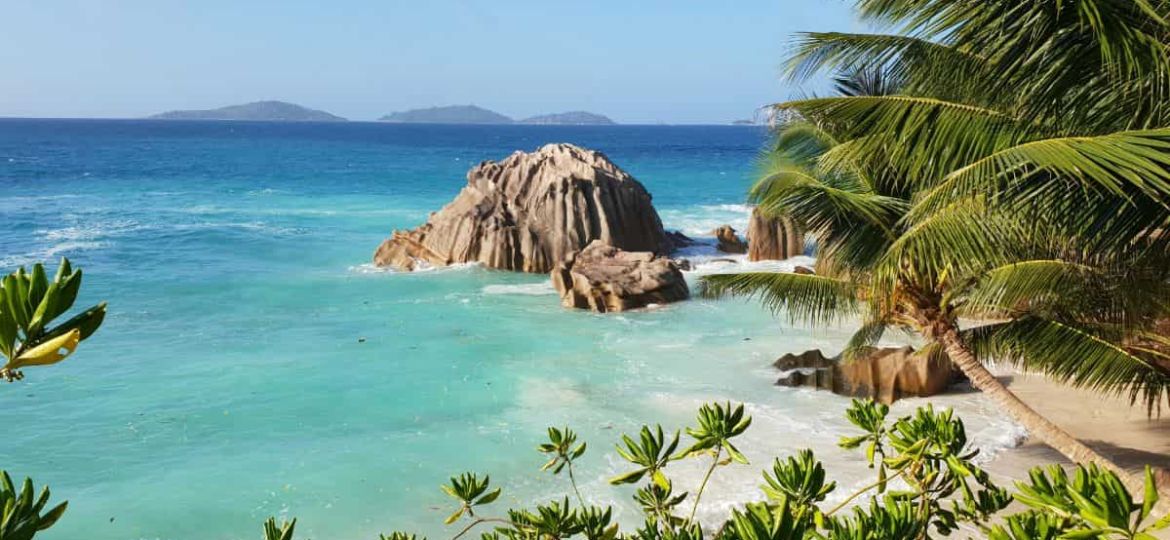 Ultimate luxury Seychelles: sun, sand and serenity