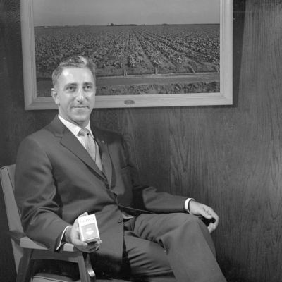 One Man’s Lifelong Quest to Create a Lettuce Cigarette