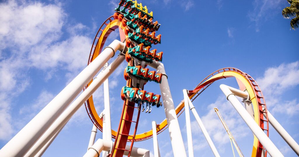 Guide to Knott’s Berry Farm: Best Rides + Top Tips!