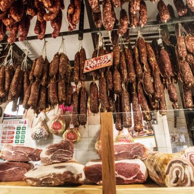 Food for the Ages: 7 Historical NYC Dishes You Can Still Order Today