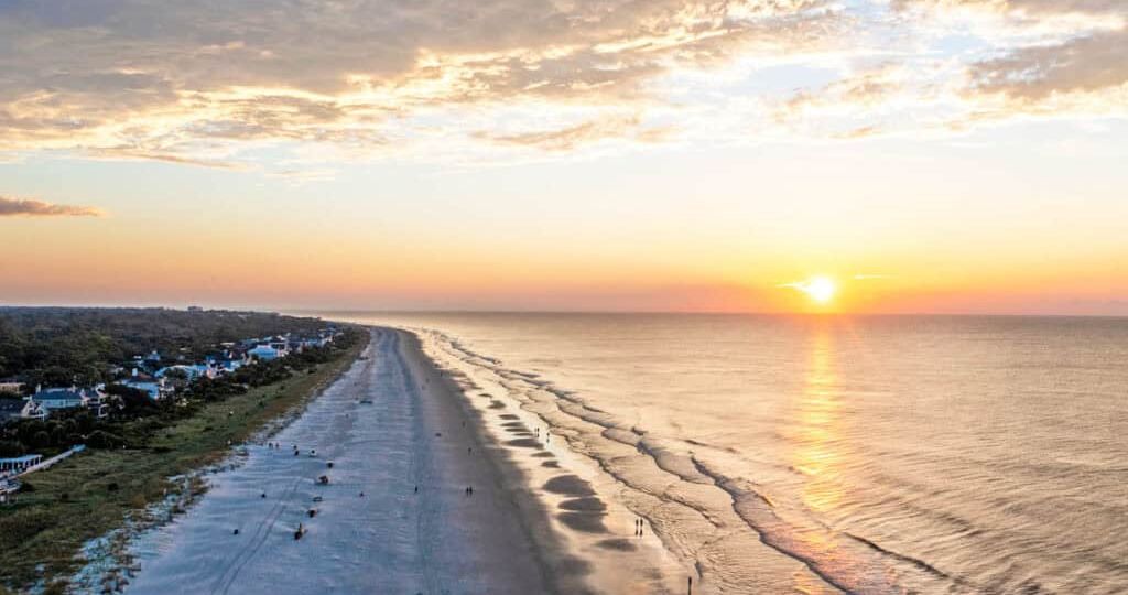 The 21 Best warm winter destinations in the USA to escape the frost